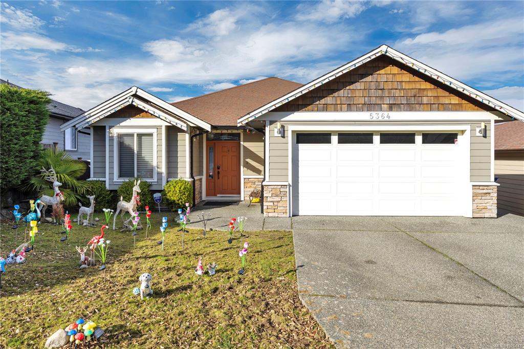 Second View of 5364 Laguna Way, Nanaimo, BC, V9T 0B8