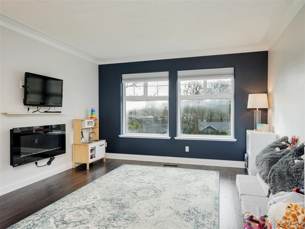 Third View of 1276 Alan Rd, Saanich, BC, V8Z 3A2