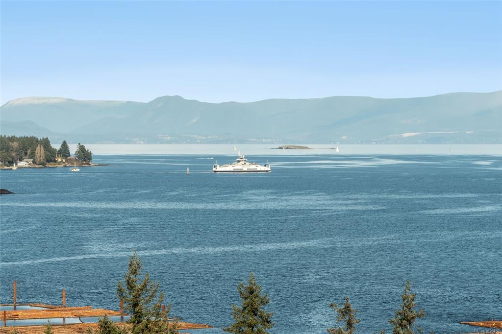 Third View of 1072 Highview Terr, Newport Vista Village, Nanaimo, BC, V9R 6K5