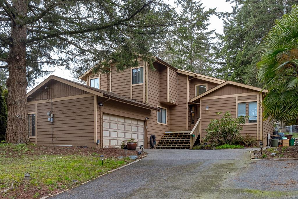 Second View of 7318 Veyaness Rd, Central Saanich, BC, V8M 1M3