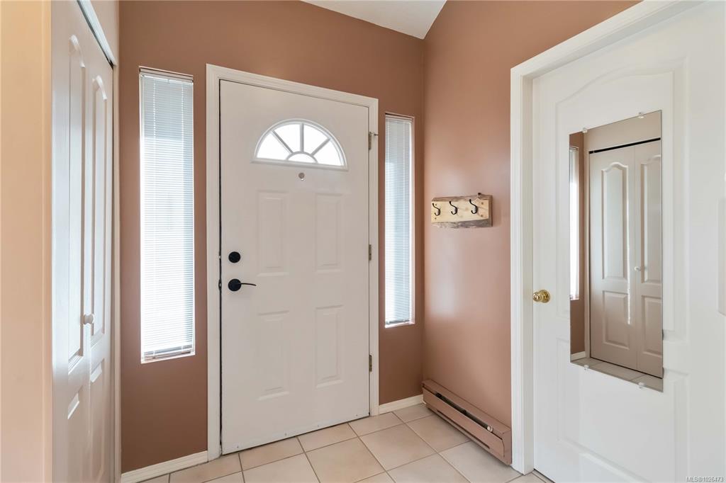 Fifth View of 1060 Sutlej St, Victoria, BC, V8V 2V8