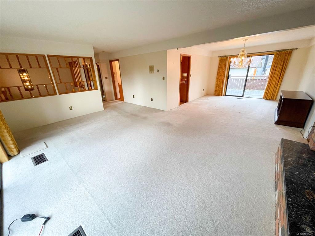 Fifth View of 5500 Kenwill Dr, Nanaimo, BC, V9T 5M5