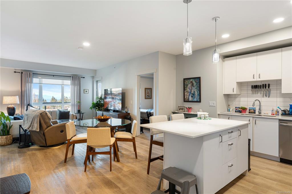 120 Jensen Ave W, 1026484, BC,