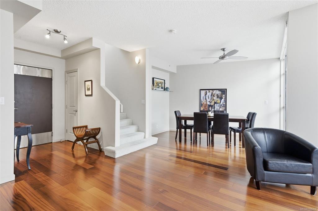 Fourth View of 827 Fairfield Rd, City Park, Victoria, BC, V8V 5B2