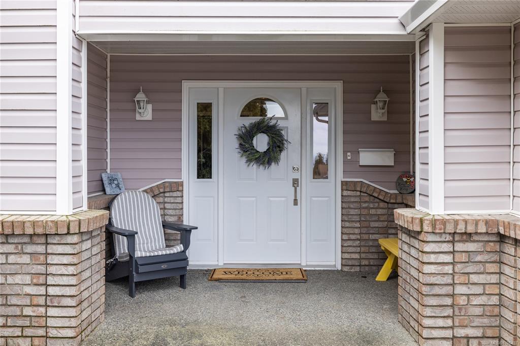 Fifth View of 5367 Catalina Dr, Nanaimo, BC, V9V 1G8