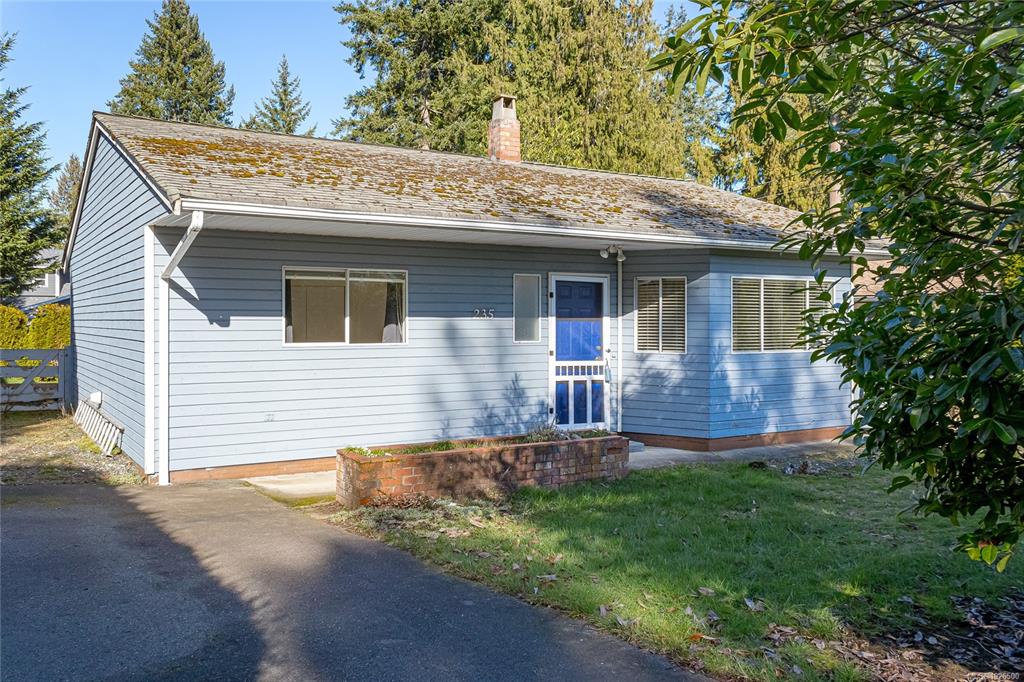 Third View of 235 Fourth Ave, Qualicum Beach, BC, V9K 1S3