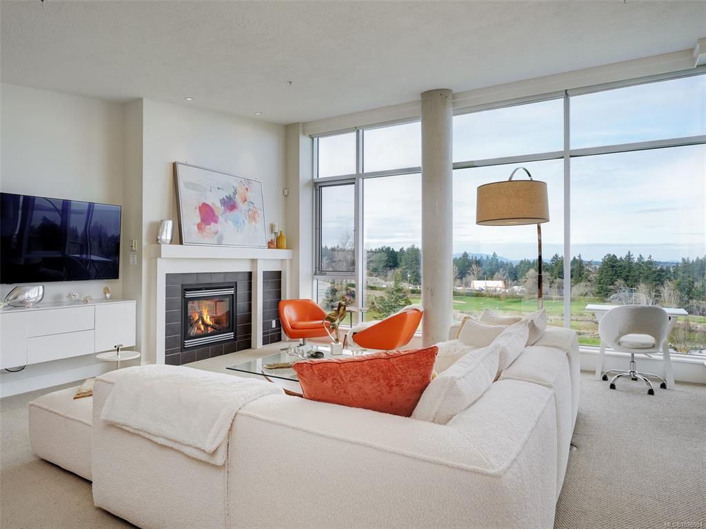 Third View of 5332 Sayward Hill Cres, Saanich, BC, V8Y 3H8