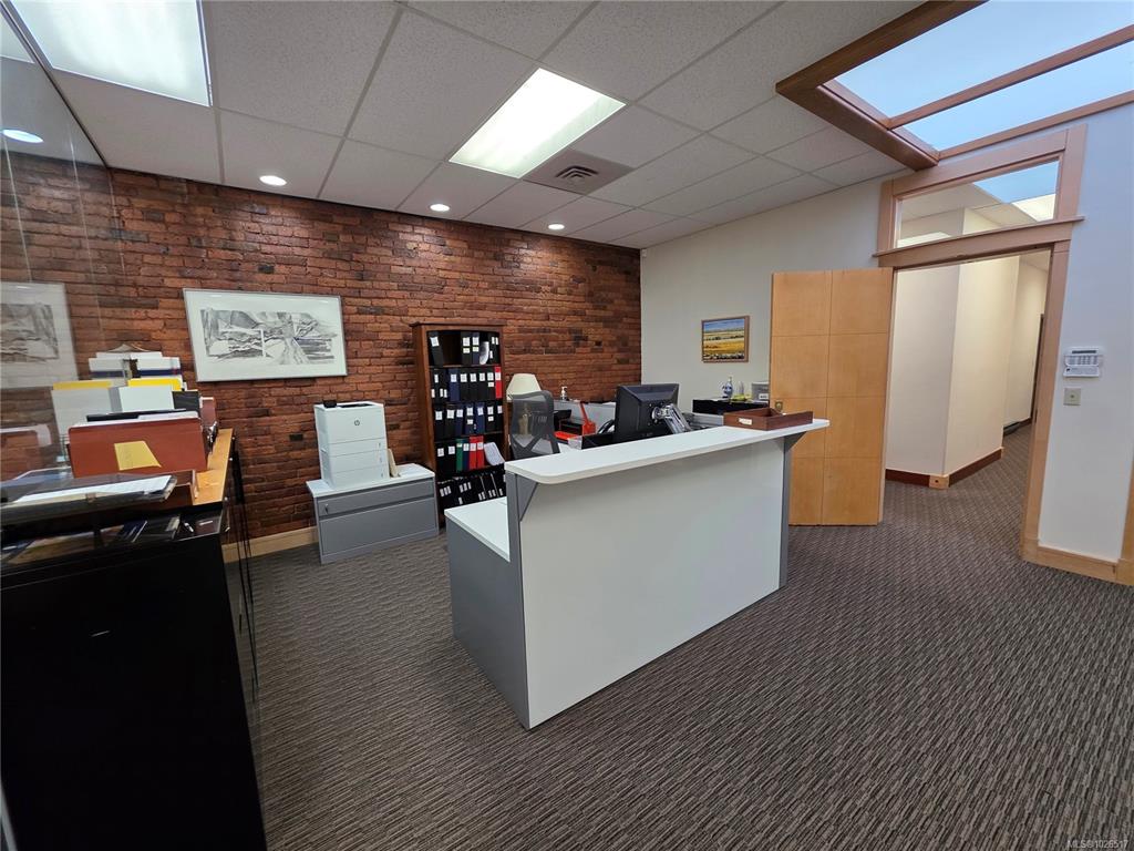 Fourth View of 754 Broughton St, Victoria, BC, V8W 1E1