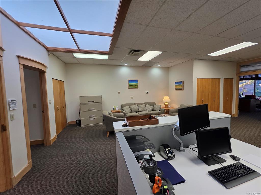 Fifth View of 754 Broughton St, Victoria, BC, V8W 1E1