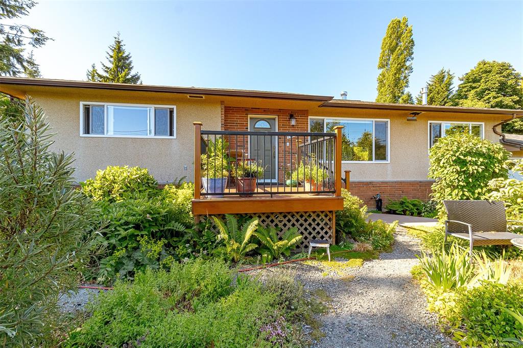 Fifth View of 1961 Hovey Rd, Central Saanich, BC, V8M 1V8