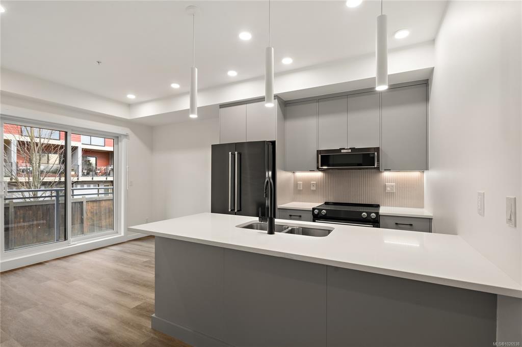 Second View of 610 Lampson St, Esquimalt, BC, V9A 0L4