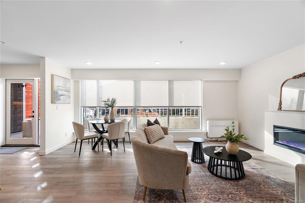 Fourth View of 1102 Esquimalt Rd, Esquimalt, BC, V9A 0L3