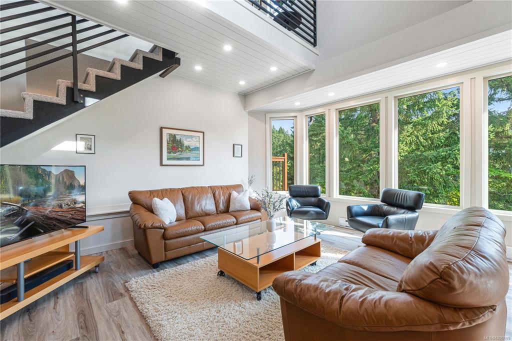 Second View of 3132 Robin Hood Dr, Nanaimo, BC, V9T 1P1