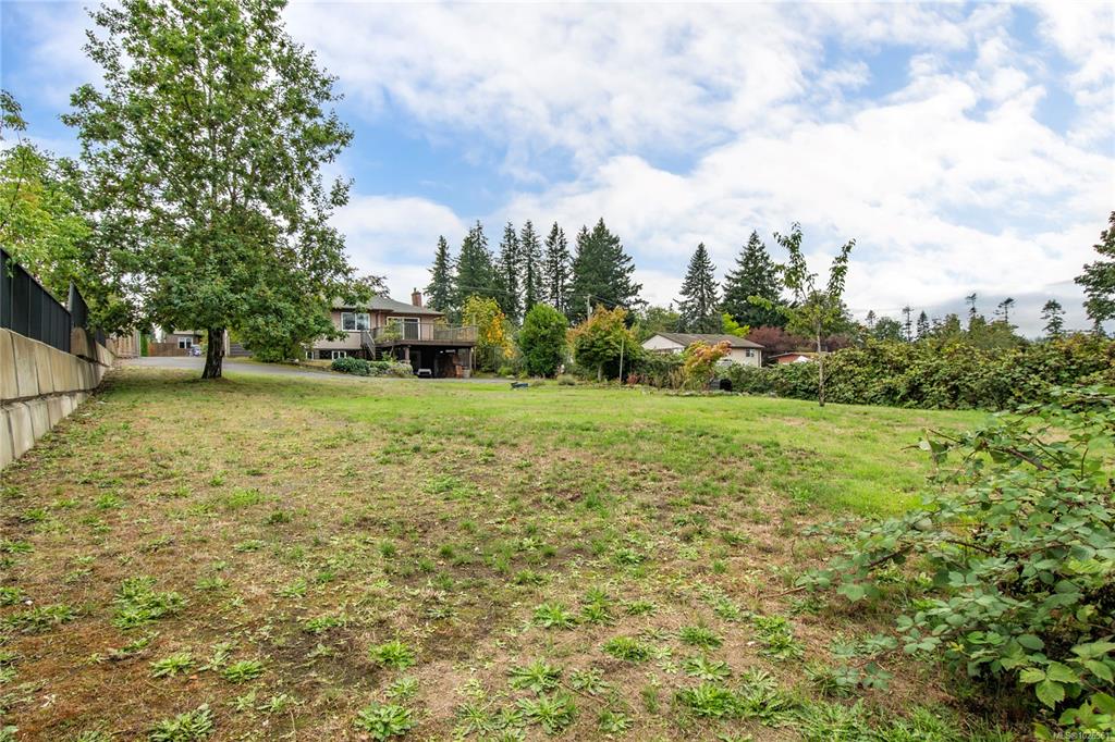 Third View of 644 8th Ave, Campbell River, BC, V9W 4A8