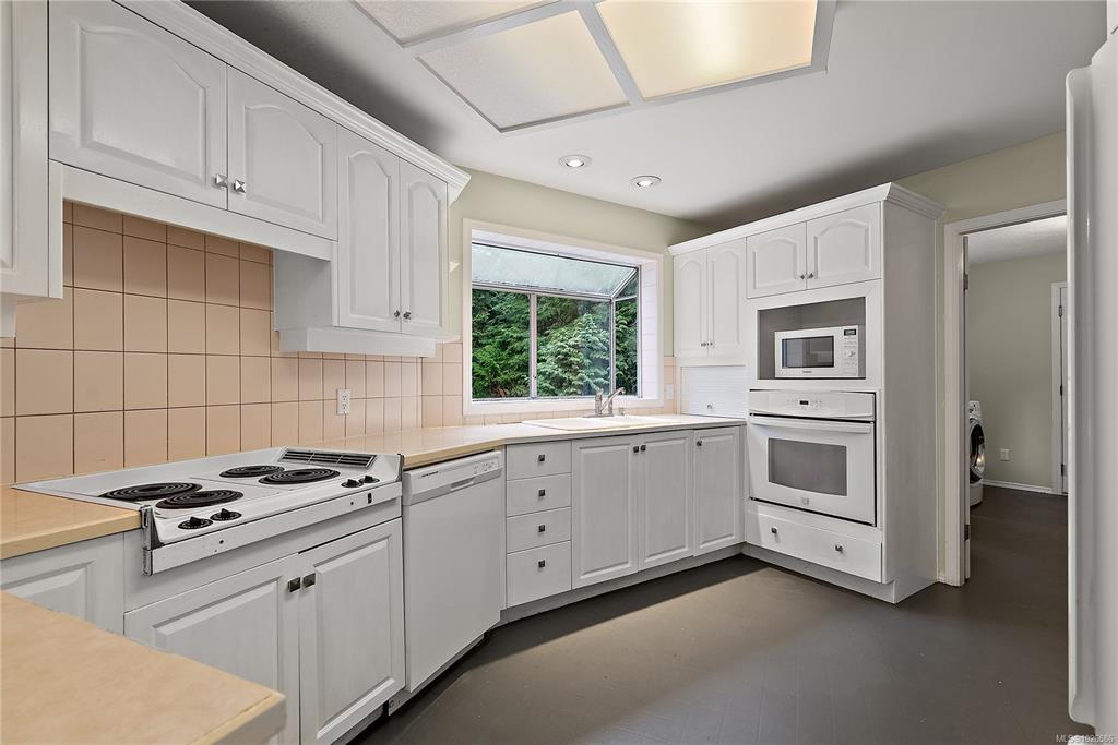 Third View of 5805 East Sooke Rd, Sooke, BC, V9Z 1B3