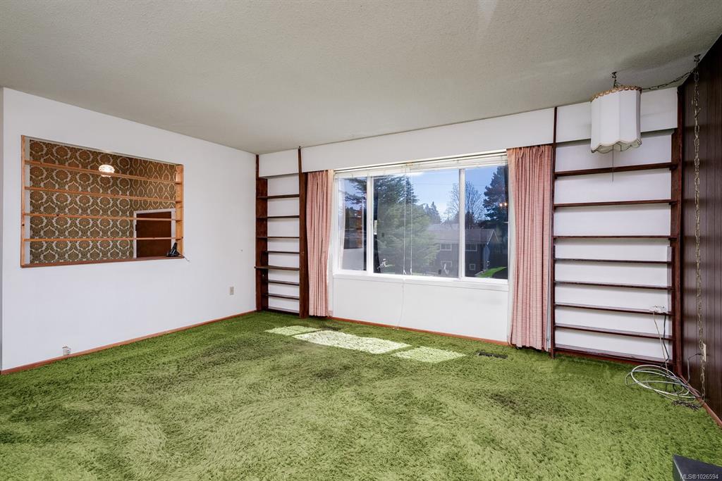 Third View of 538 Warren Ave, Saanich, BC, V8Z 2J3