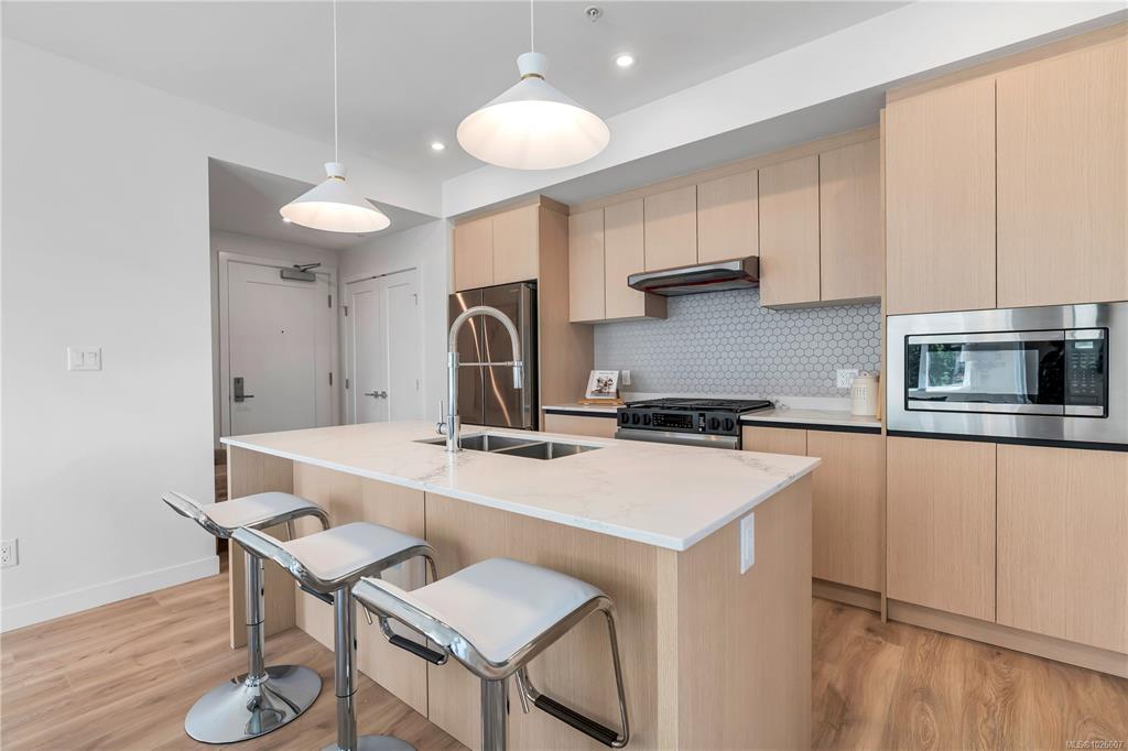 2000 West Park Lane, 1026607, BC,