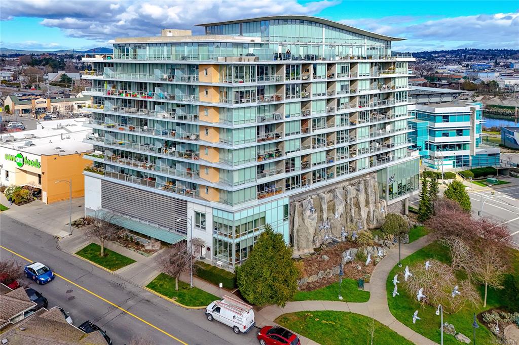 Third View of 160 Wilson St, Victoria, BC, V9A 7P9