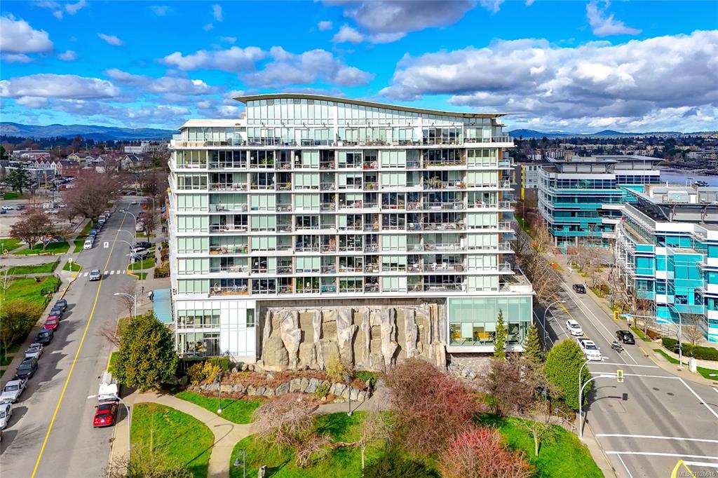 Fourth View of 160 Wilson St, Victoria, BC, V9A 7P9