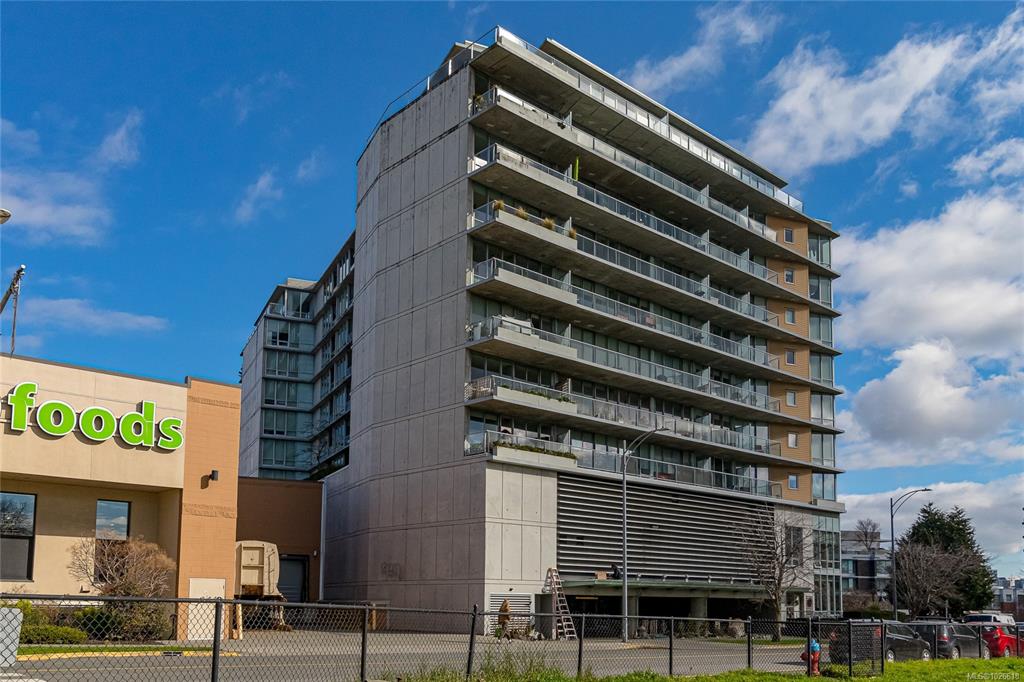 Fifth View of 160 Wilson St, Victoria, BC, V9A 7P9