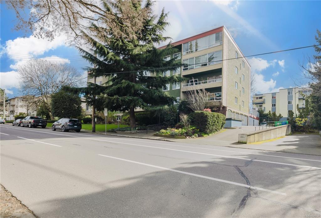 Fifth View of 1235 Johnson St, Victoria, BC, V8V 3N9