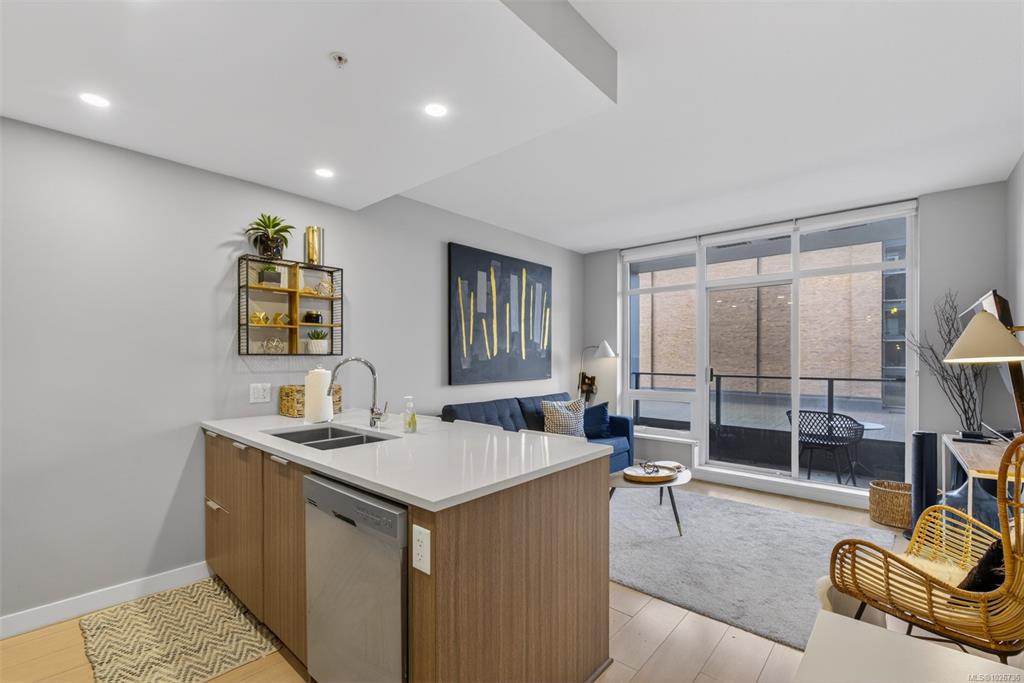 Fourth View of 728 Yates St, Victoria, BC, V8W 1L4