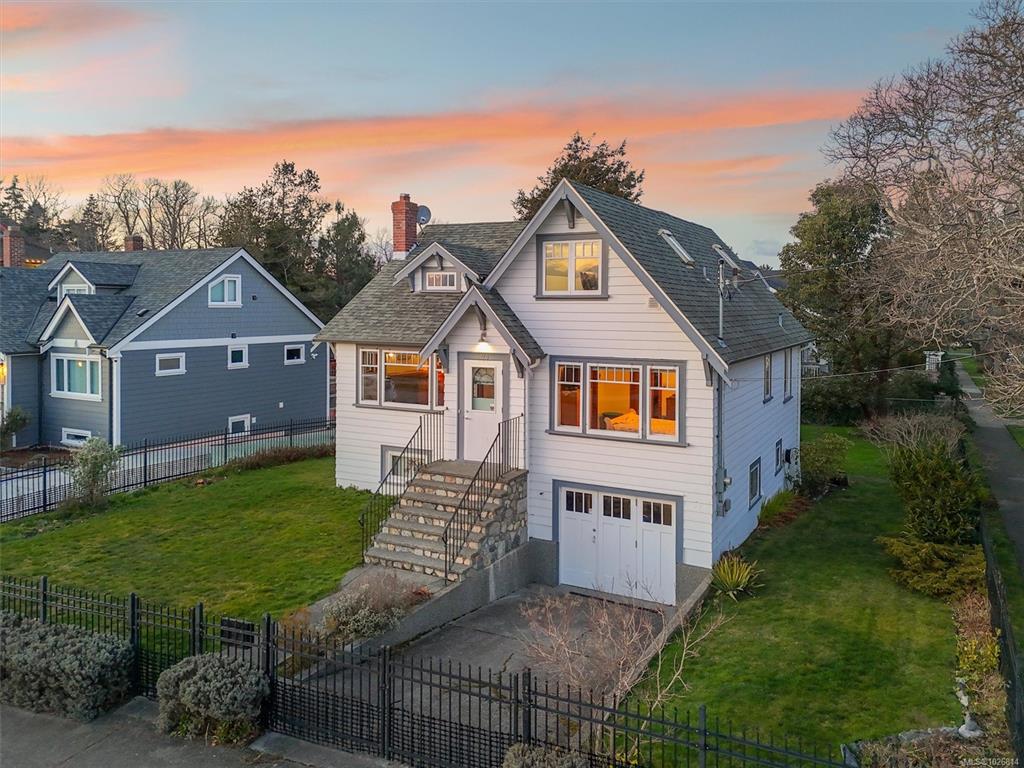 Third View of 1120 Dallas Rd, Victoria, BC, V8V 1B8