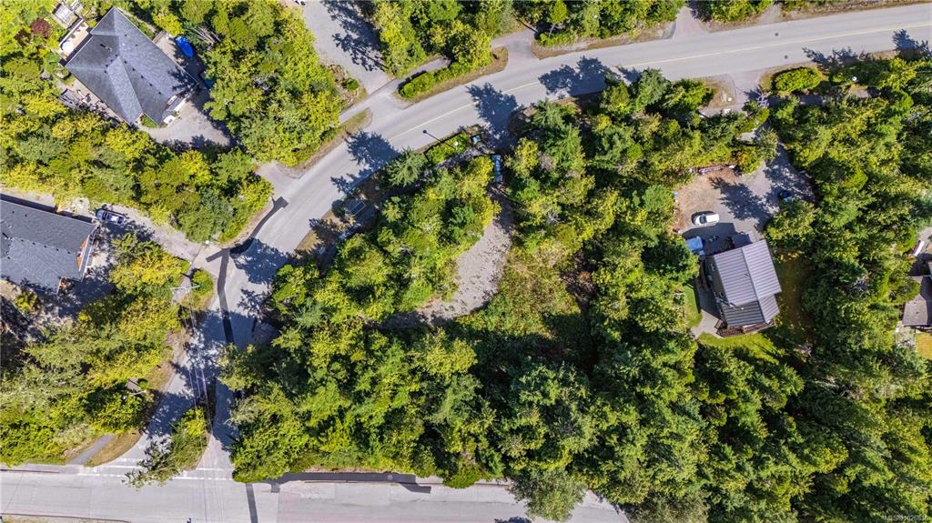 Third View of 844 Rainforest Dr, Ucluelet, BC, V0R 3A0