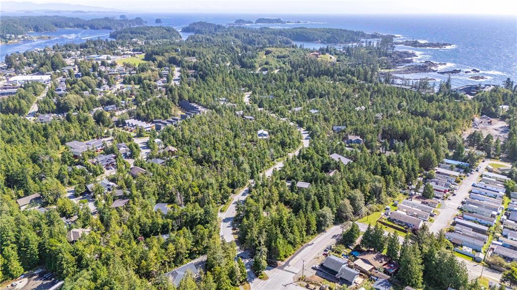 Fifth View of 844 Rainforest Dr, Ucluelet, BC, V0R 3A0