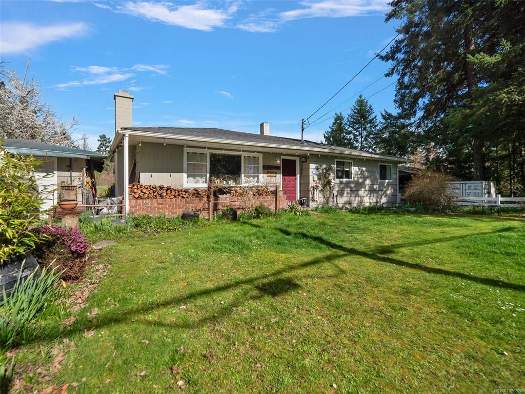 Fifth View of 476 Quayle Rd, Saanich, BC, V9E 2J7