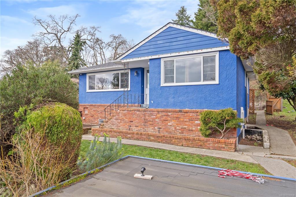 3560 Cedar Hill Rd, 1026838, BC,