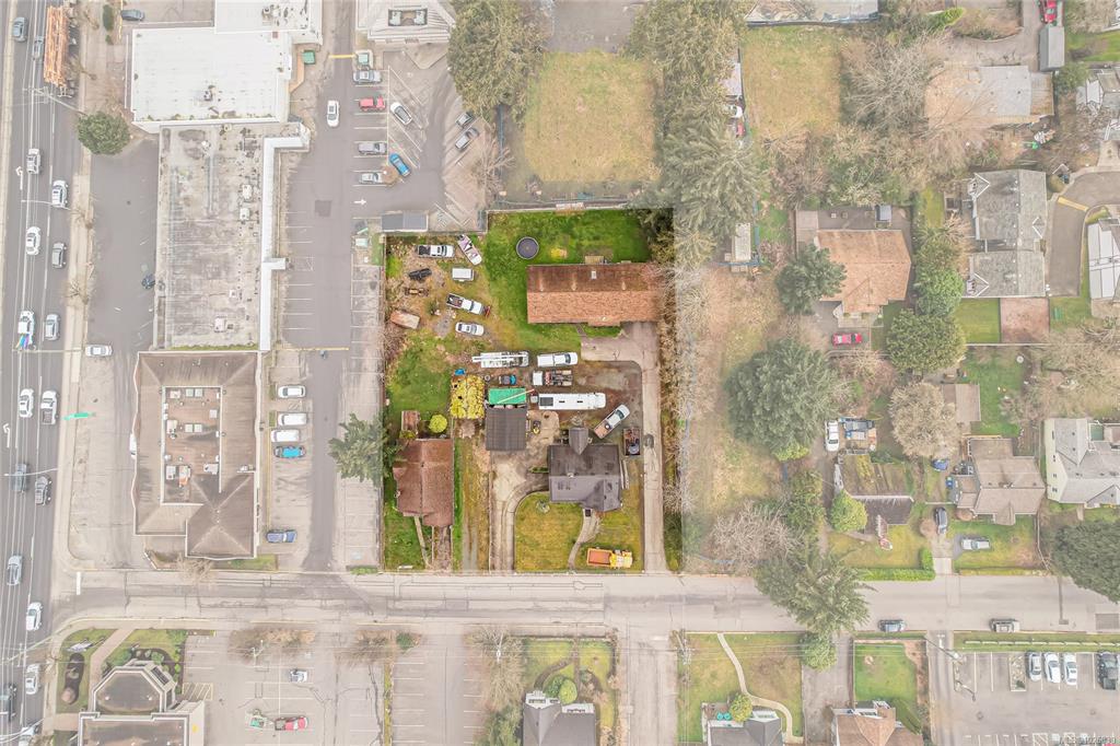 MLS® listing #30670937 for sale located at 553 561 573 Dobson Rd