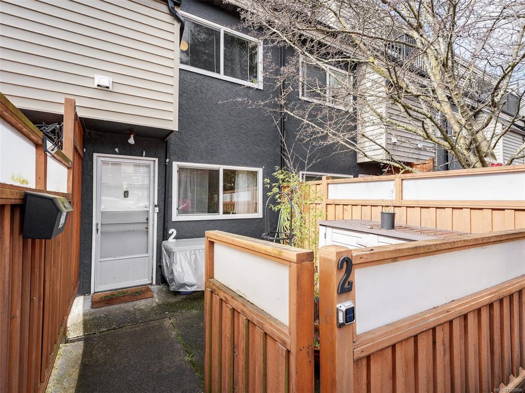 50 Montreal St, 1026866, BC,