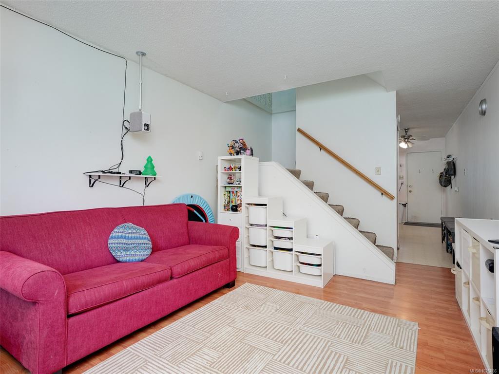 Fourth View of 50 Montreal St, Harbour Park, Victoria, BC, V8V 1Y5