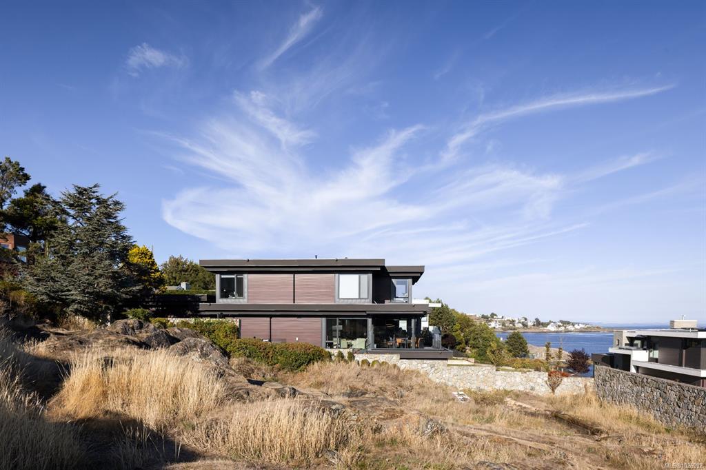 Third View of 231 Hidden Pt, Oak Bay, BC, V8S 2J8