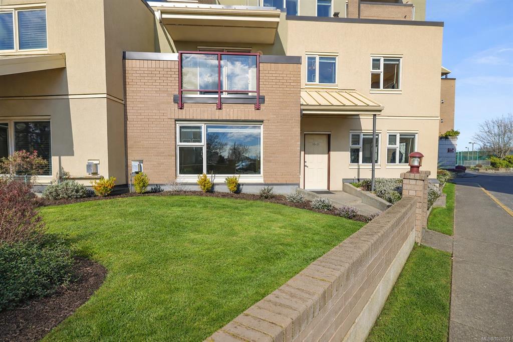 Third View of 33 Songhees Rd, Victoria, BC, V9A 7M6