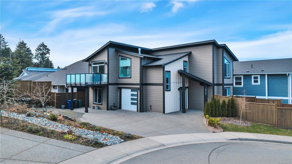 Second View of 5757 Linyard Rd, Nanaimo, BC, V9T 0K2