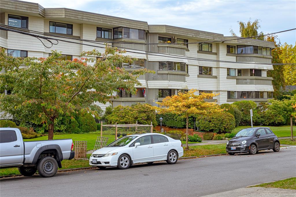 Third View of 1145 Hilda St, Victoria, BC, V8V 2Z5