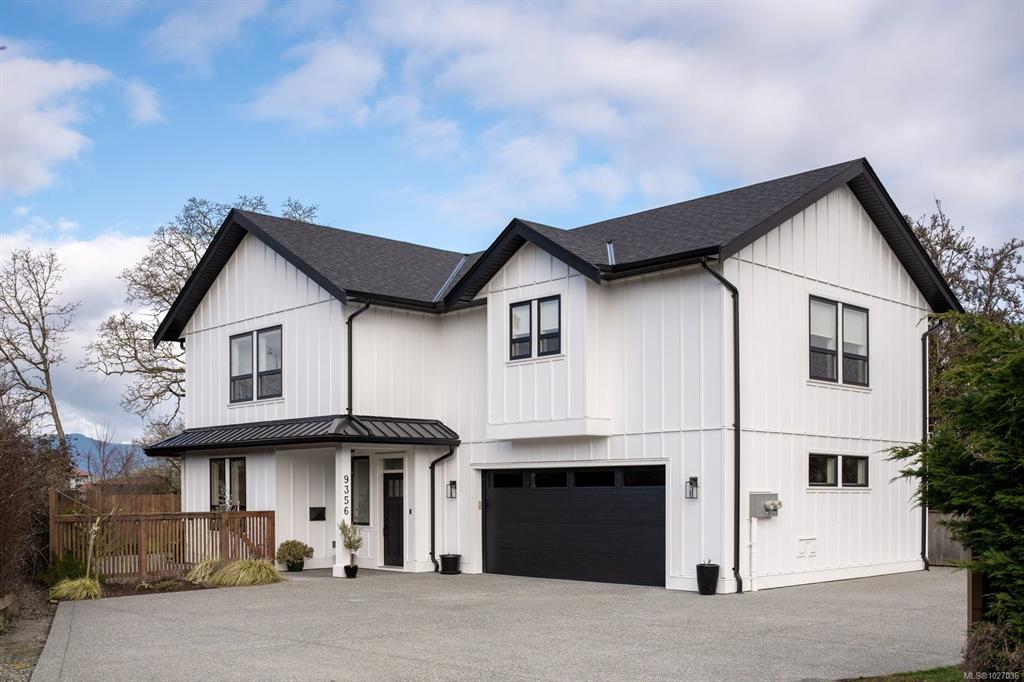 9356 East Saanich Rd, 1027036, BC,