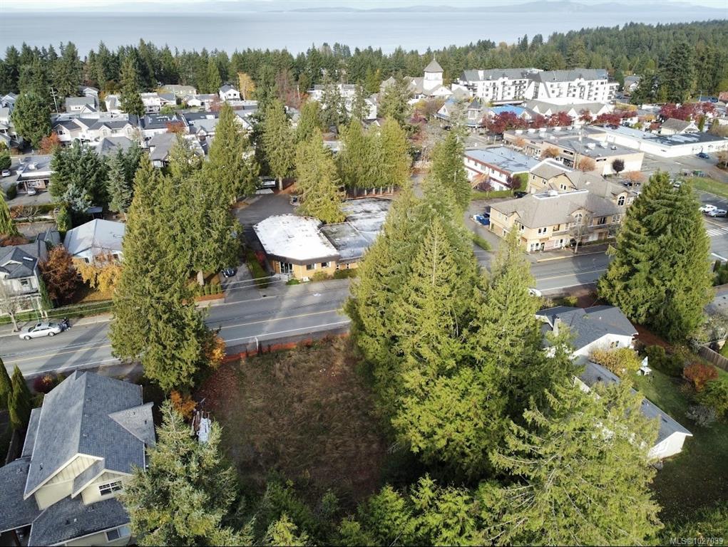 172 Fern Rd W, 1027039, BC,