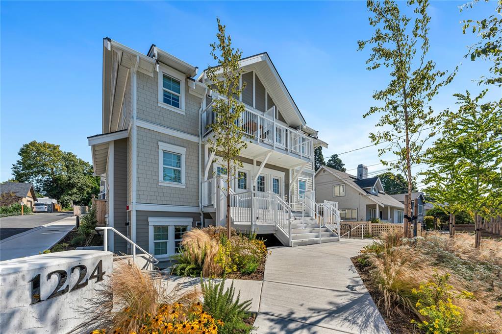 Second View of 1224 Richardson St, 1224 Richardson, Victoria, BC, V8V 3E1