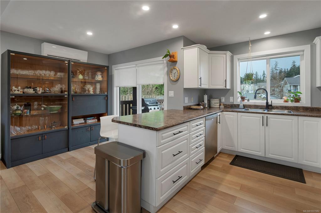 Fourth View of 2070 College Dr, Campbell River, BC, V9H 1T8