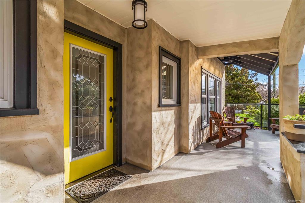 Third View of 349 Vancouver St, Victoria, BC, V8V 3T3