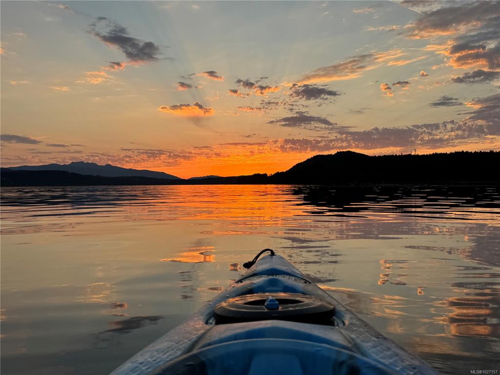 7850 Shangri La Rd, 1027157, BC,