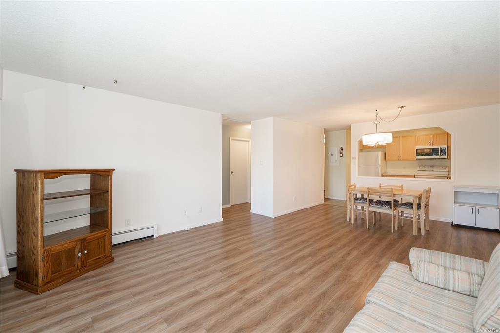 Third View of 1188 Yates St, Evergreen Hill, Victoria, BC, V8V 3M8