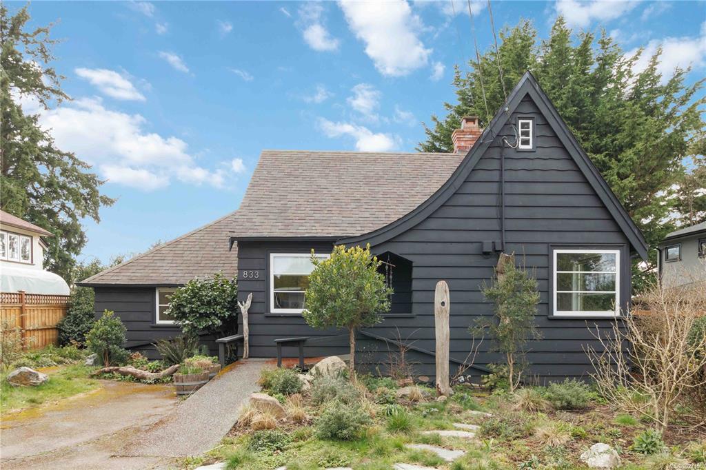 833 Leslie Dr, 1027159, BC,