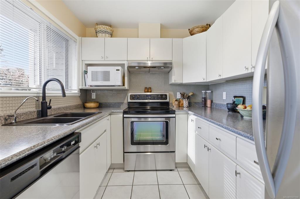 Fourth View of 1144 View St, Victoria, BC, V8V 3M1