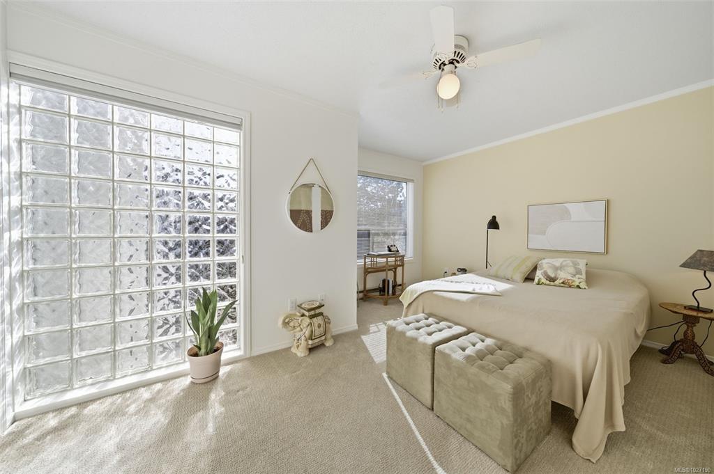 Fifth View of 1144 View St, Victoria, BC, V8V 3M1