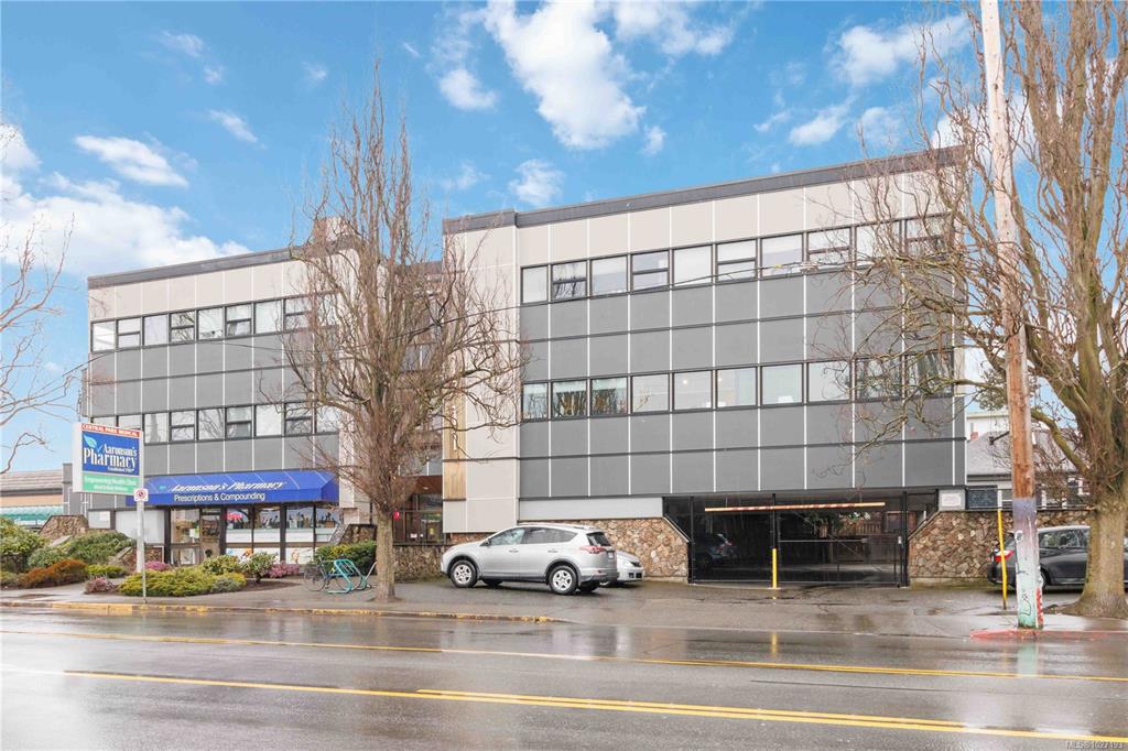 MLS® listing #30693206 for sale located at 1711 Cook St