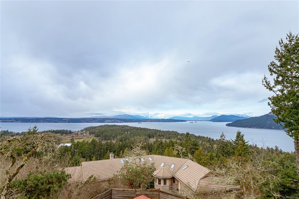 1126 Highview Pl, 1027217, BC,